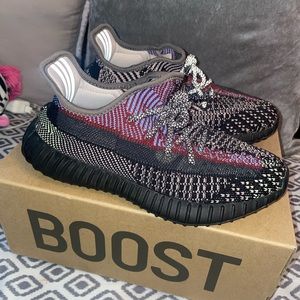 Yeezy Boost 350 “Yecheil” UNIQUE COLORWAY